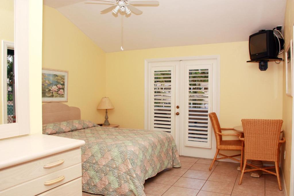Rock Lake Resort Fort Myers Rum bild